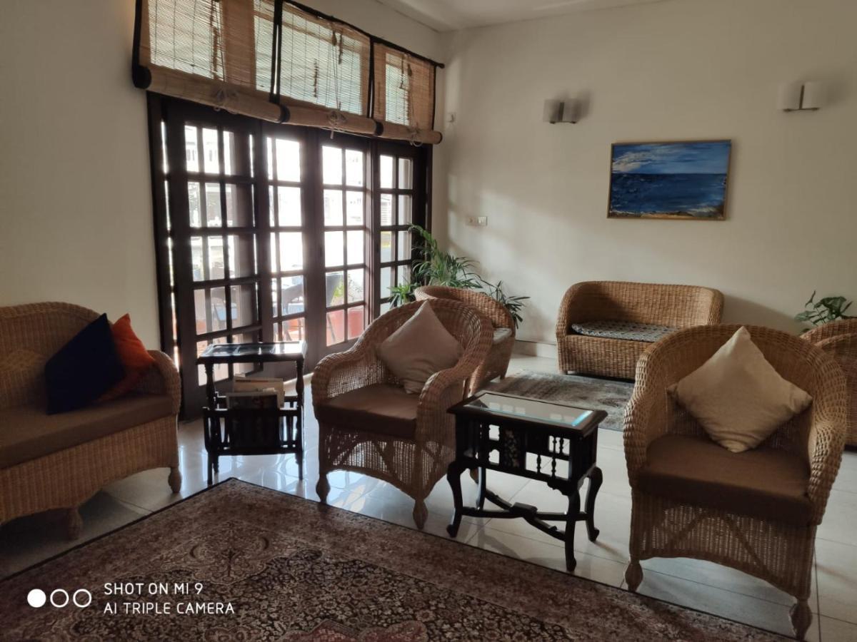 The Neem Bed & Breakfast นิวเดลี ภายนอก รูปภาพ