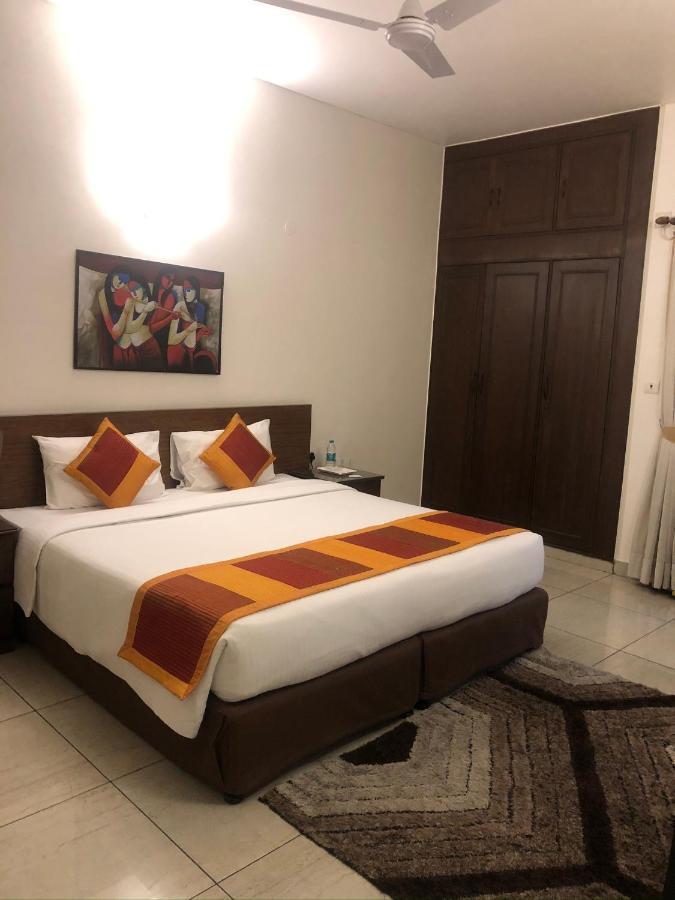 The Neem Bed & Breakfast นิวเดลี ภายนอก รูปภาพ